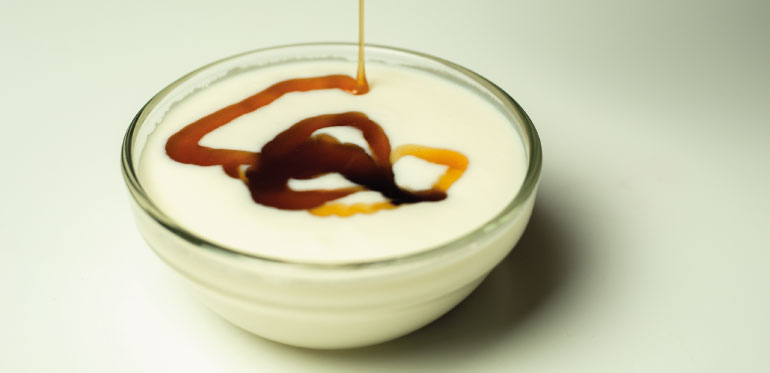 Plain Yoghurt Sweetened with Honey